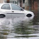 Qué hacer cuando se inunda un auto