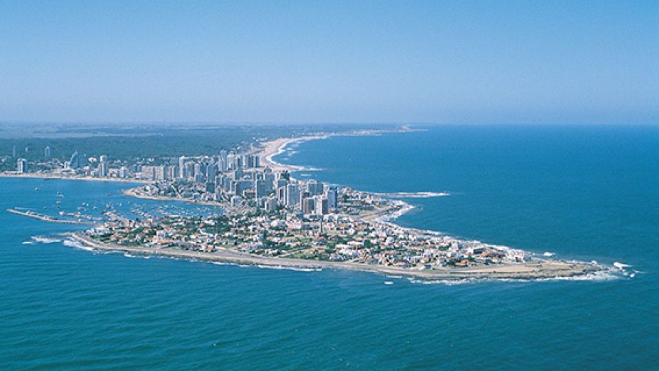 Punta del Este, uno de los destinos uruguayos donde habrá ventajas para turistas argentinos.