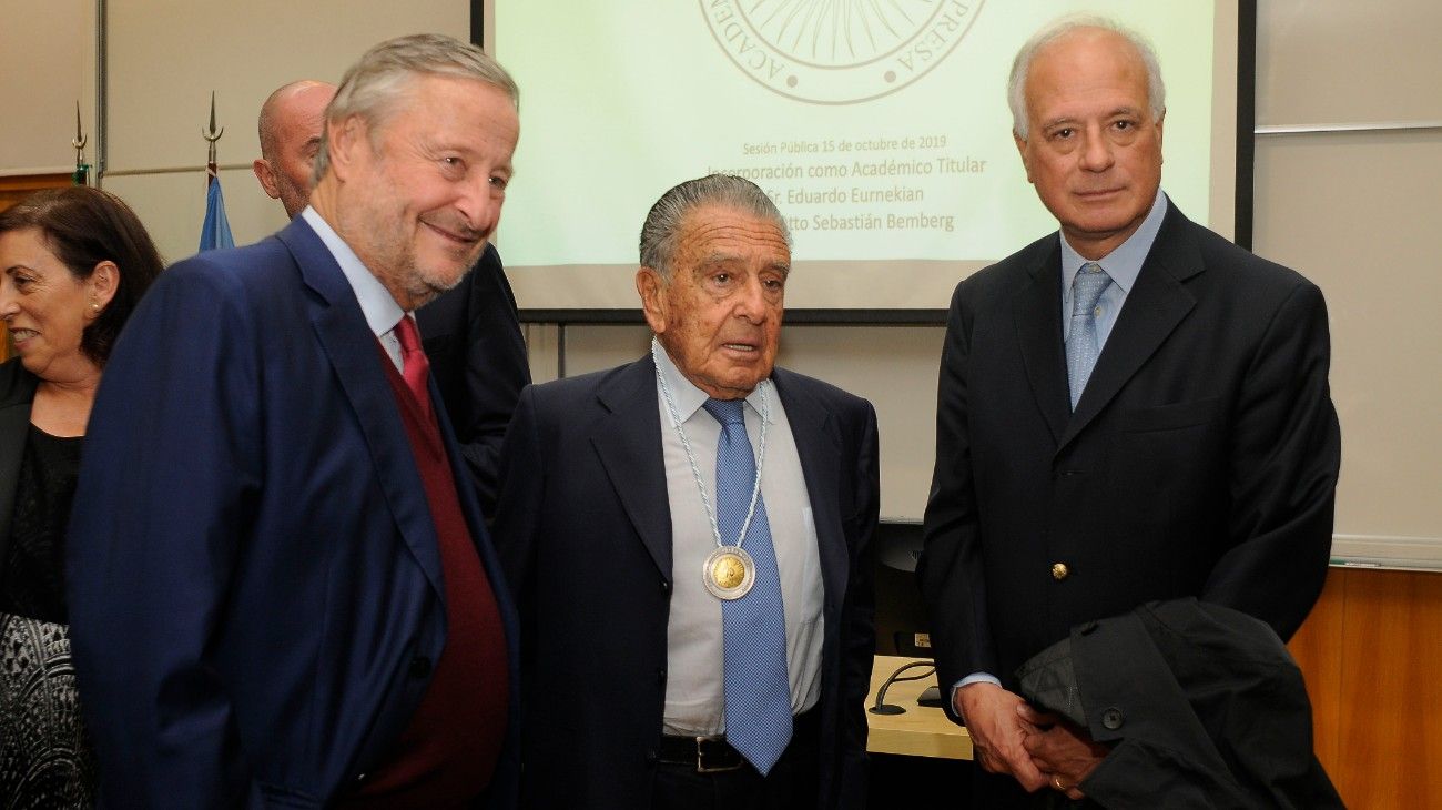 Eduardo Eurnekian fue nombrado miembro titular de la Academia de Ciencias de la Empresa.