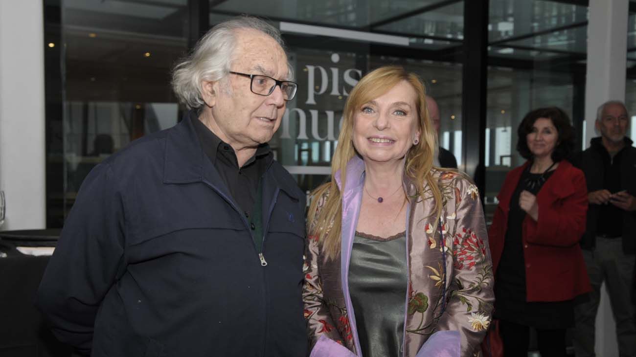 El Premio Nobel de la Paz Adolfo Pérez Esquivel y la exlegisladora porteña María José Lubertino.