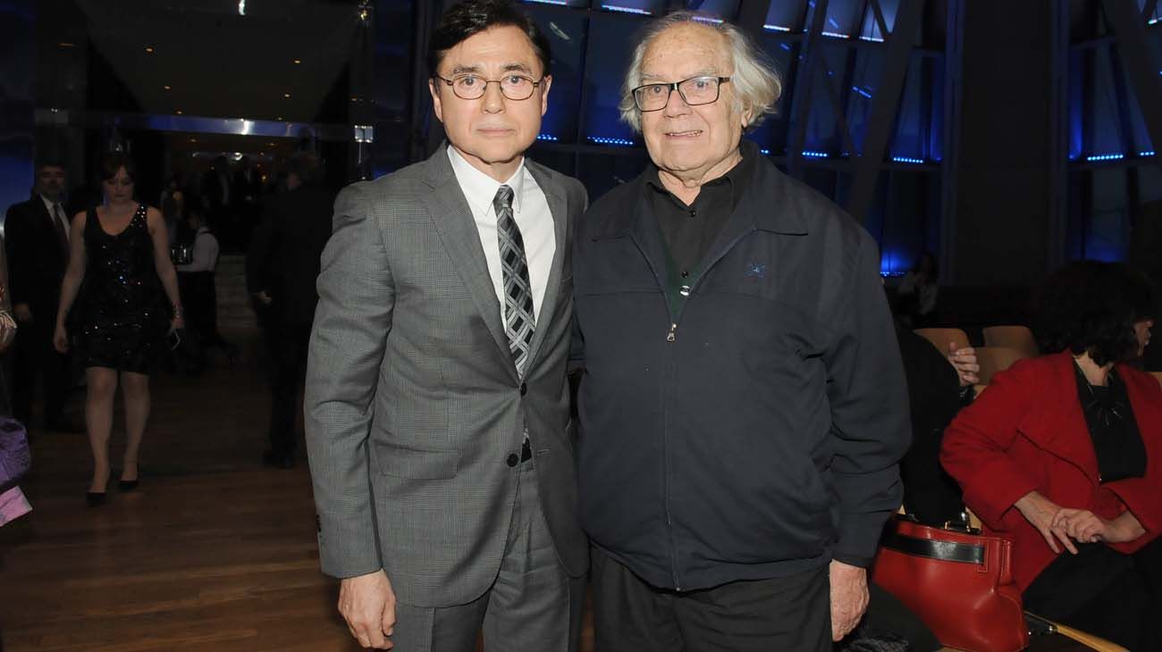 El CEO de Perfil Network, Jorge Fontevecchia, junto al Premio Nobel de La Paz, Adolfo Pérez Esquivel.