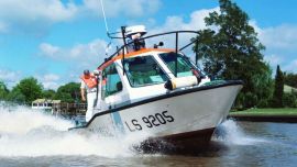 Prefectura Naval Argentina al rescate ante una llamada de energencia