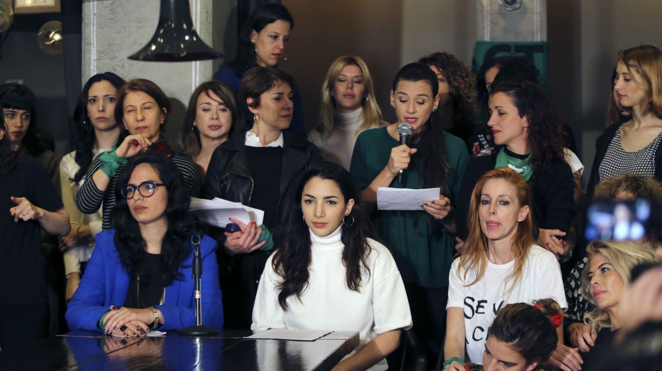 La actriz Thelma Fardin en la conferencia de prensa junto al colectivo Actrices Argentinas.