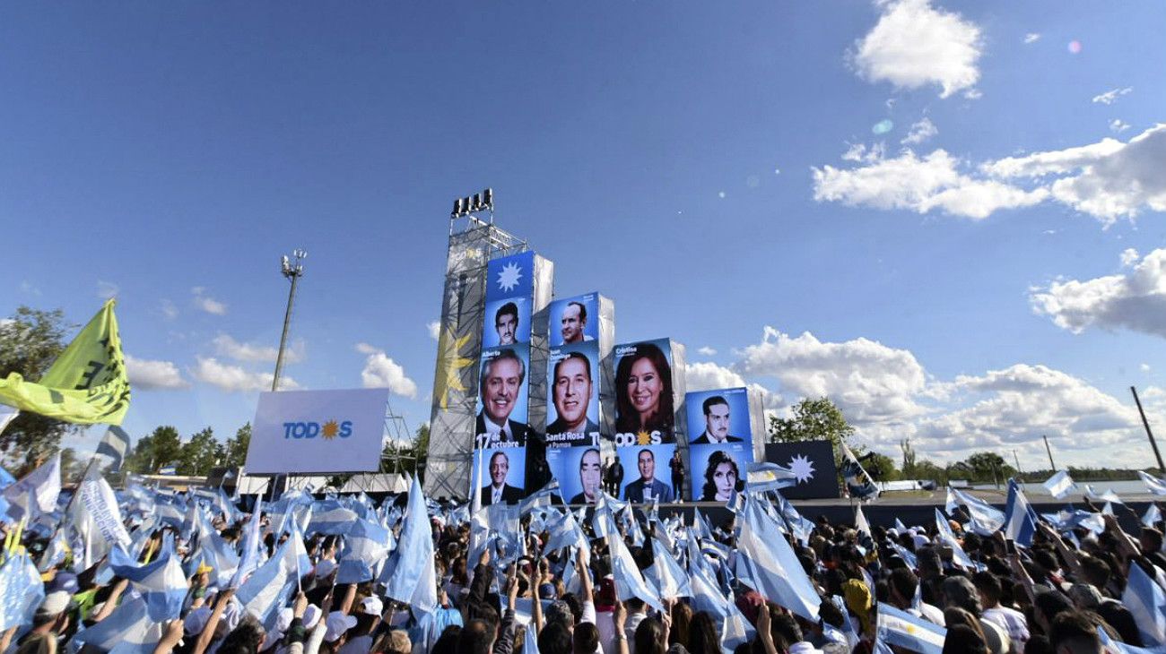 Postales del acto del peronismo por el Día de la Lealtad, en La Pampa.