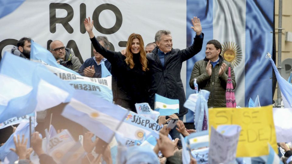El Presidente junto a Juliana Awada en Rio Cuarto, Córdoba.
