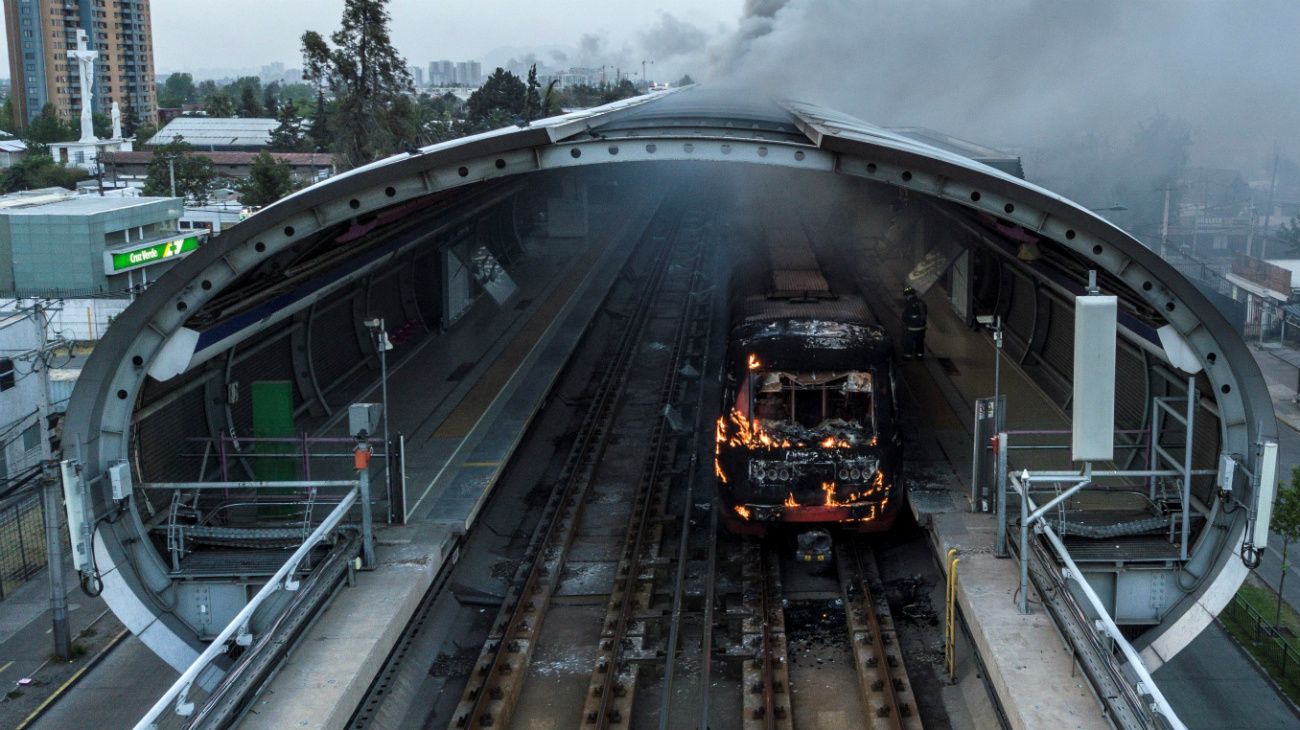 Impactantes imágenes de los disturbios en Chile.