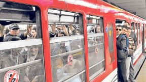 20191019_subte_asbesto_cedoc_g.jpg