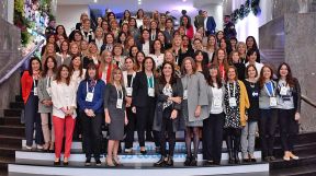 20192010_mujeres_coloquio_idea_g.jpg