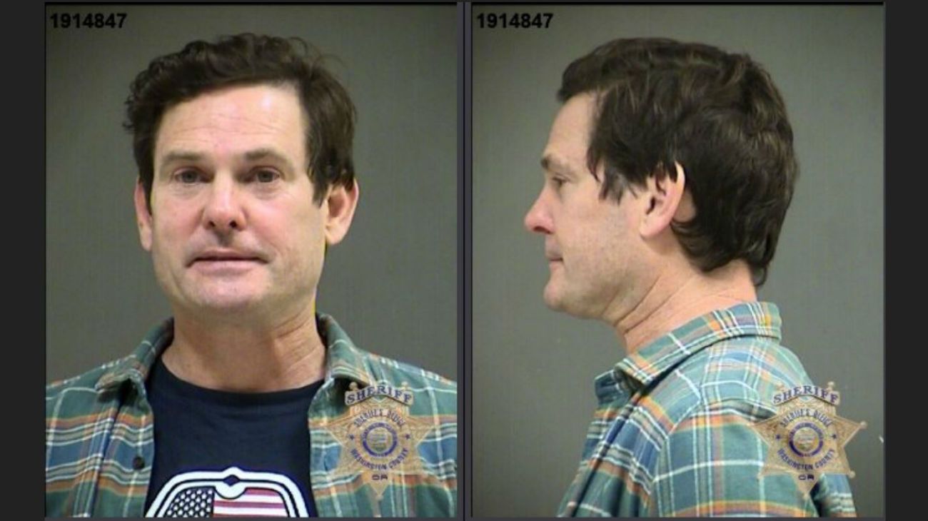 Henry Thomas, detenido