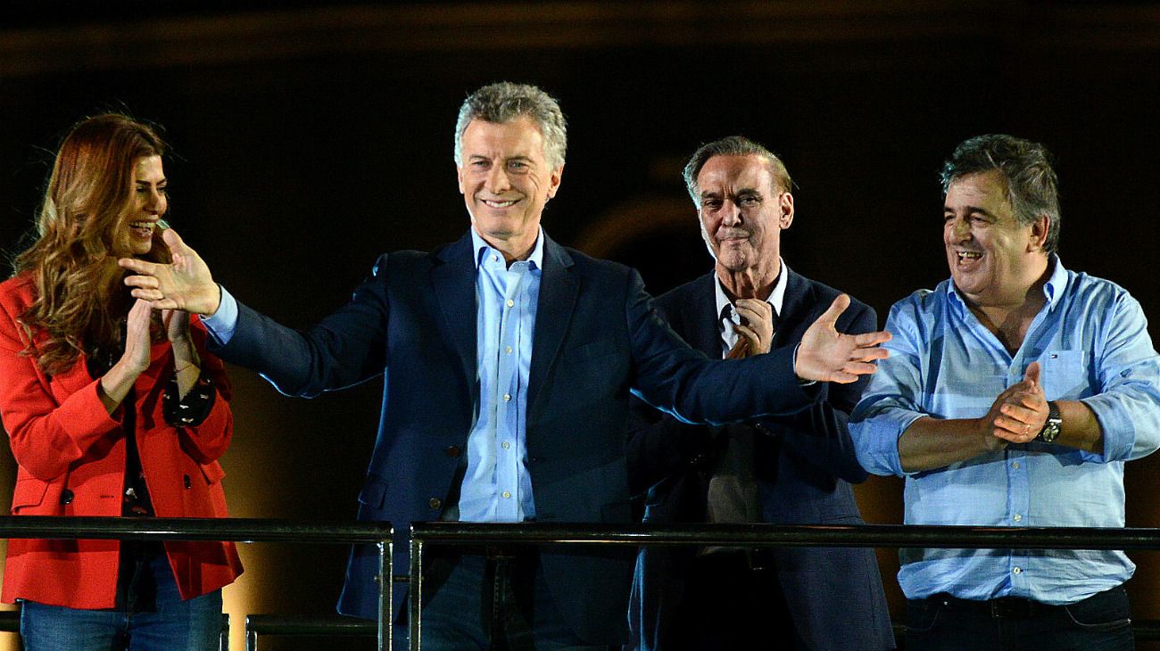 El presidente Mauricio Macri cerró este 24 de octubre la campaña por su reelección en una nueva marcha del "Sí, se puede" en la ciudad de Córdoba, acompañado por Miguel Ángel Pichetto.