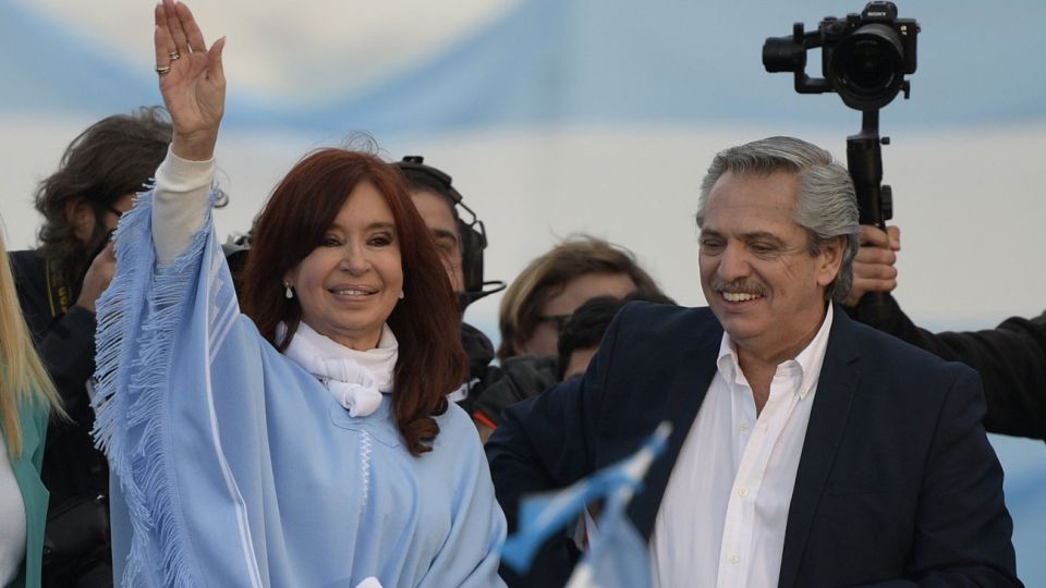 FÓRMULA. Si ganan, Fernández y CFK volverán a mostrarse juntos ante miles de militantes.