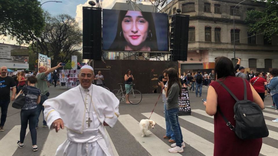 2019 10 27 Bunker Frente de Todos Alberto Cristina Papa Francisco