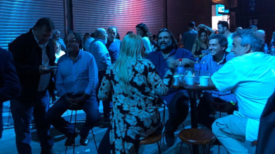 Roberto Baradel, secretario general de Suteba, presente en el VIP del Frente de Todos.