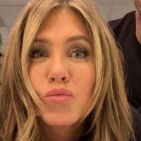 La foto viral de Jennifer Aniston a los besos con una mujer
