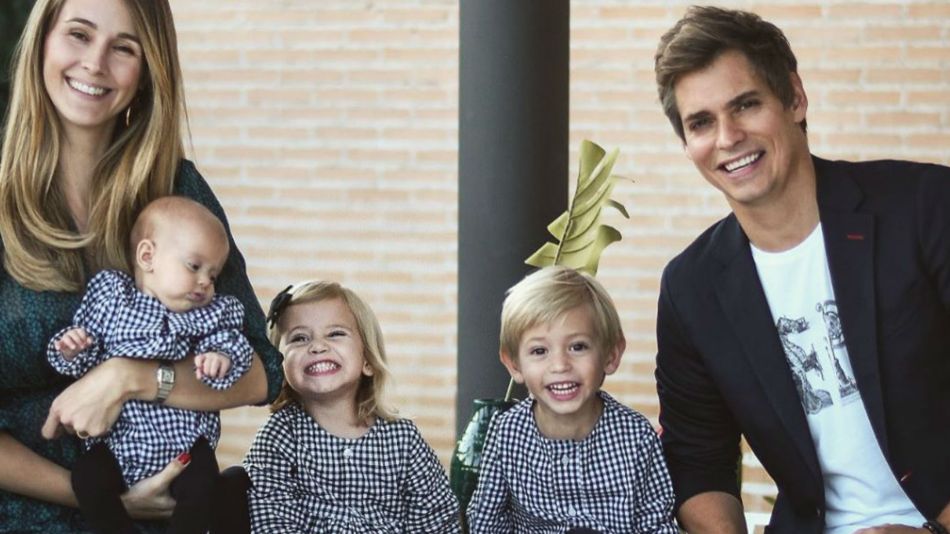 El mensaje de Carlos Baute a su esposa, por su cumpleaños, con sus hijos en composé