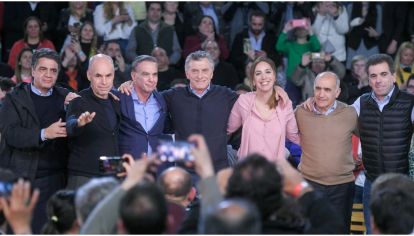 Algunas de las figuras clave en el armado parlamentario de Cambiemos: Macri, Vidal, Larreta, Ritondo y Pichetto.