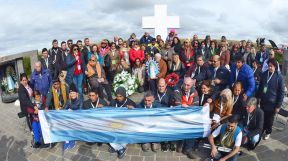 20190211_malvinas_darwin_tumba_agustinofontevecchia_g.jpg