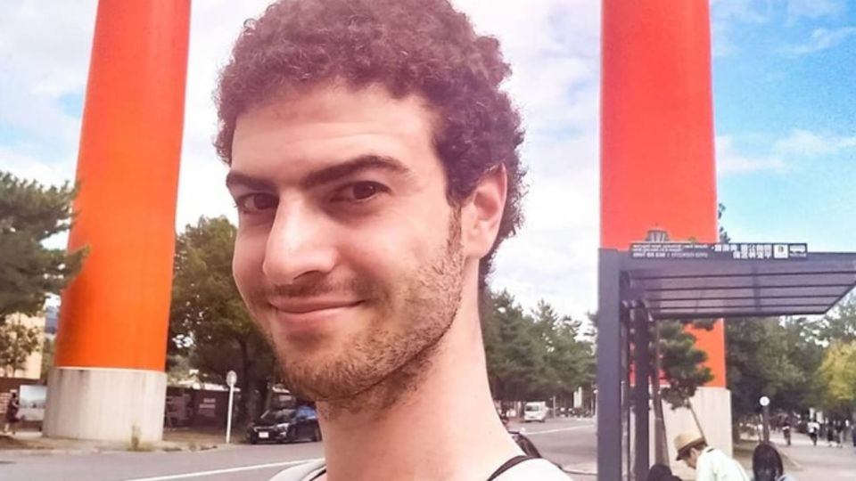 Matías tiene 32 años, es productor audiovisual y estudia locución.