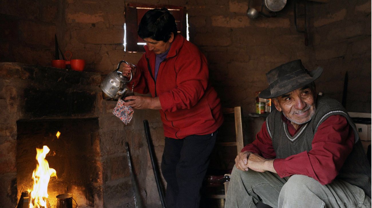 Antonio Sazo y familia crían cabras en Arro Poñigüe, al sur de la ciudad de Mendoza