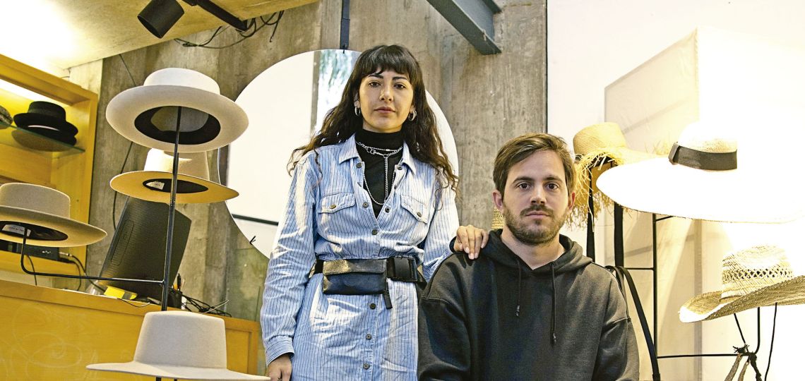 La marca de accesorios sustentable con raíces bolivianas que triunfa en Europa