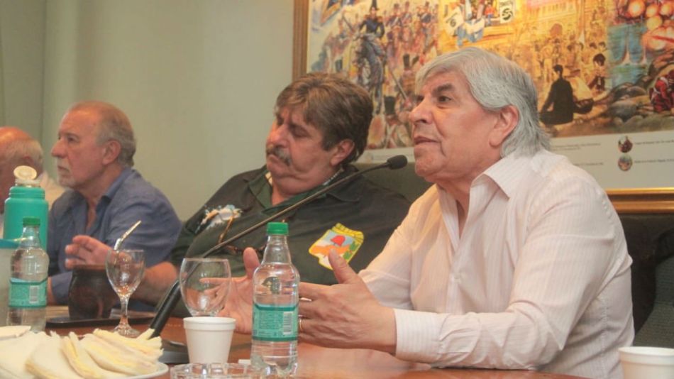Reunión del Frente Sindical en Smata