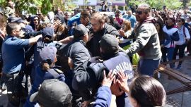Represión a docentes en Chubut