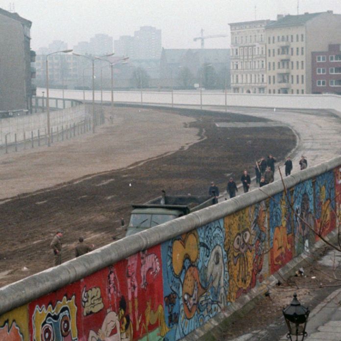 Una Cortina De Hierro Que Dividio Al Mundo Como Era El Muro De Berlin Perfil