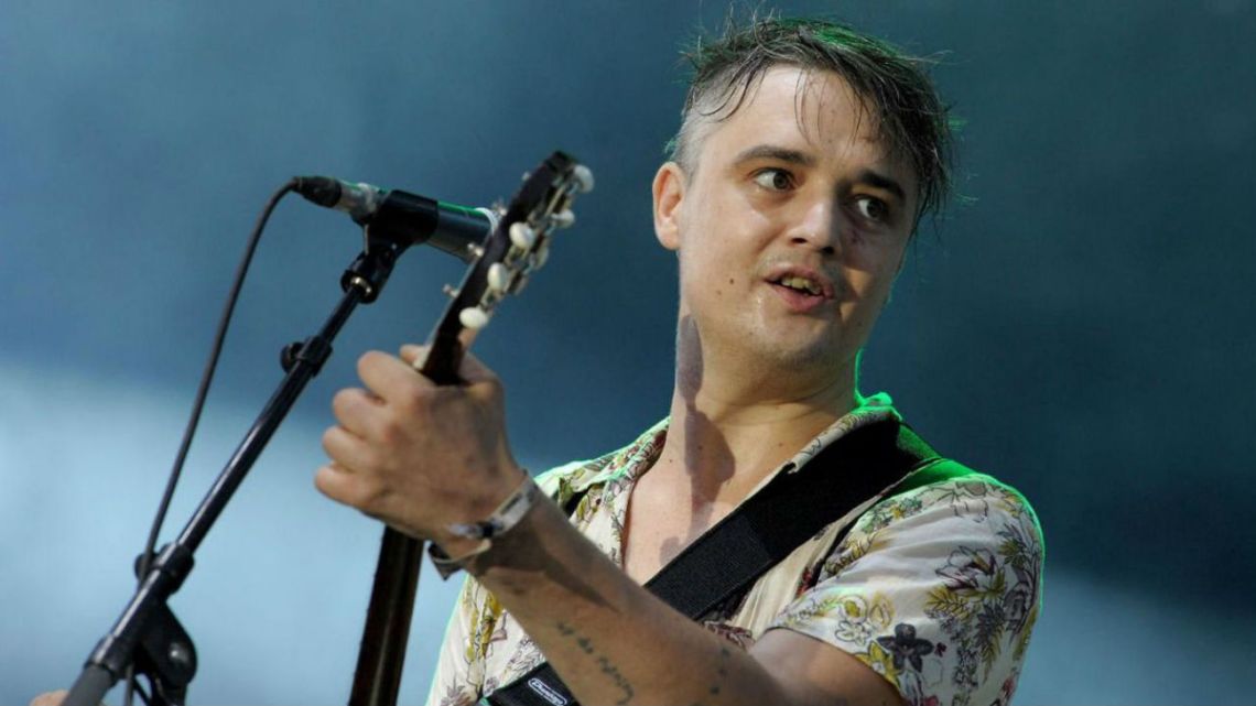 Pete Doherty fue detenido por comprar drogas