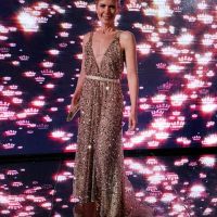 Todos los detalles de los looks vanguardistas y osados del "Gran Prix de Baron B"