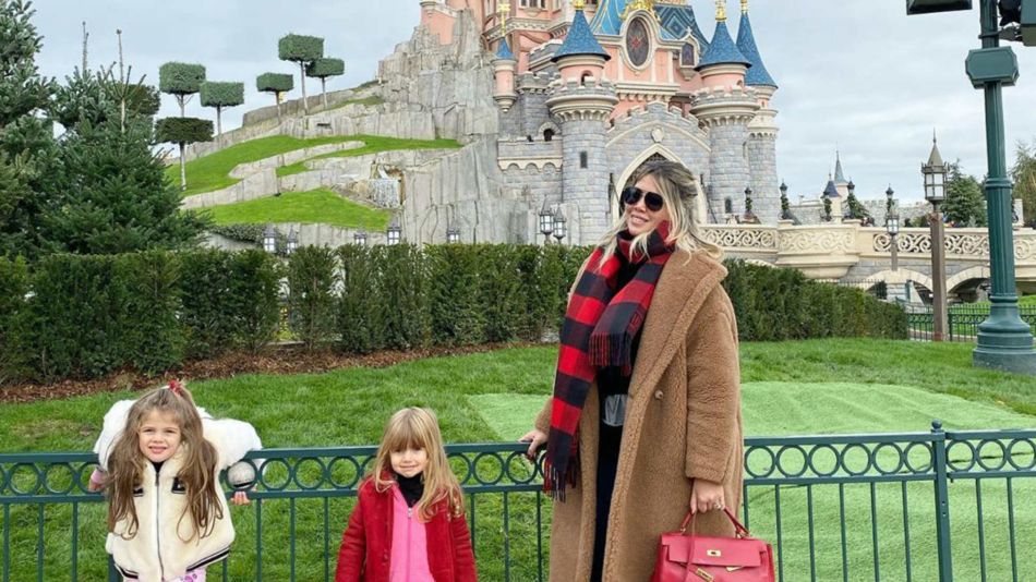 Las 13 mejores fotos del álbum de Wanda Nara y sus hijas en Disneylad París