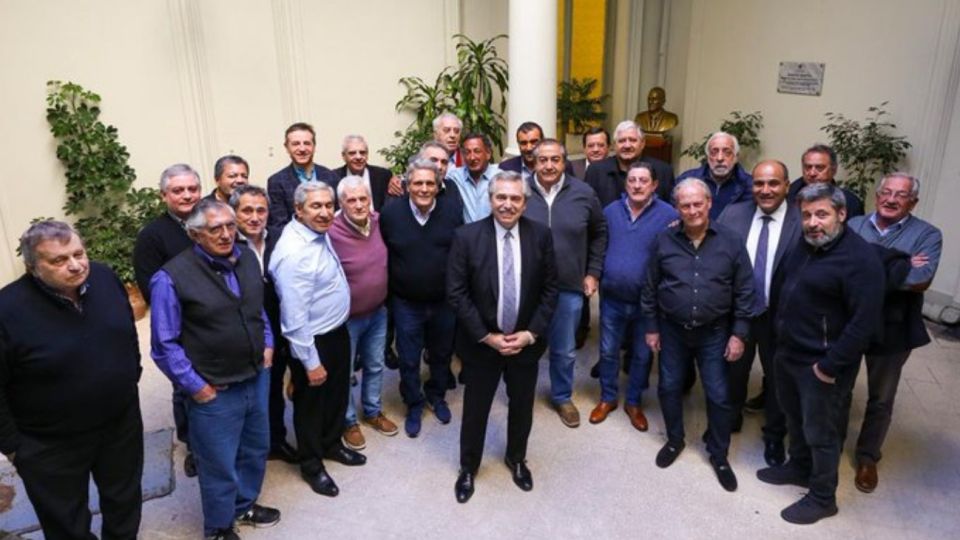 Alberto Fernández con integrantes de la CGT.