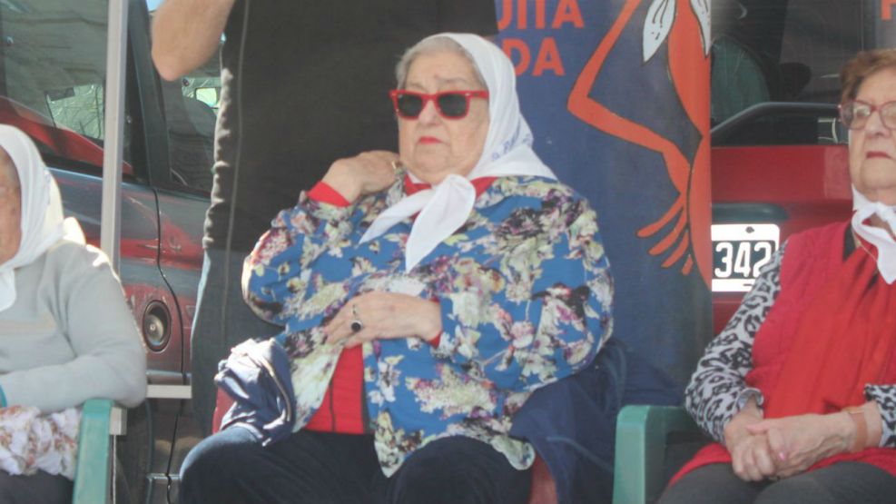 La titular de Madres de Plaza de Mayo pidió que le dieran un tiempo a Alberto Fernández para resolver la situación del país.