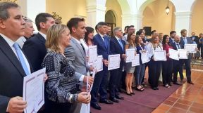 _20191110_concejodeliberante_llaryora