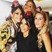 Anto Ruccuzzo y sus amigas