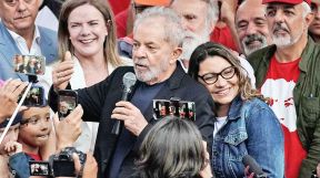 20191110_lula_rosangela_pareja_ap_g.jpg
