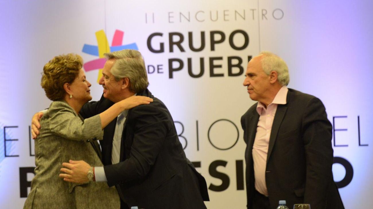 Encuentro del Grupo Puebla en Buenos Aires.