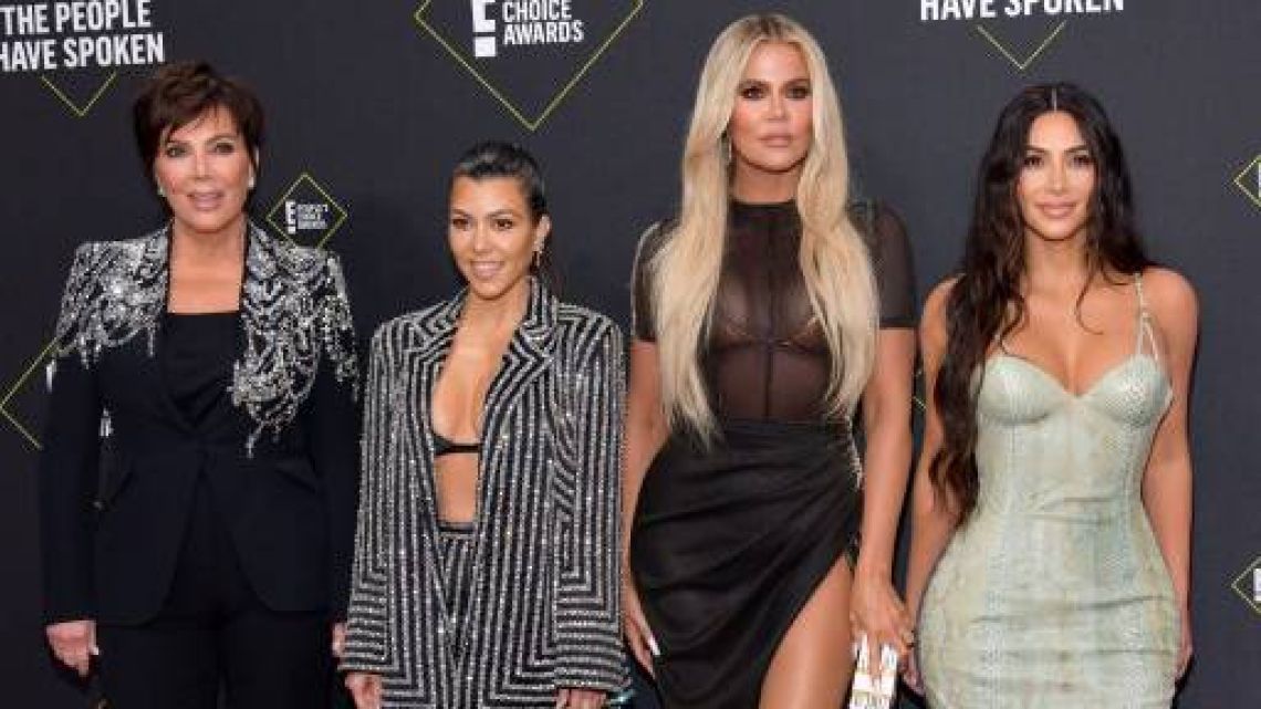 GALERÍA| Los looks más excéntricos de los People's Choice Awards 2019