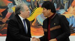 El Secretario General de la OEA, Luis Almagro, y el ex presidente de Bolivia, Evo Morales.