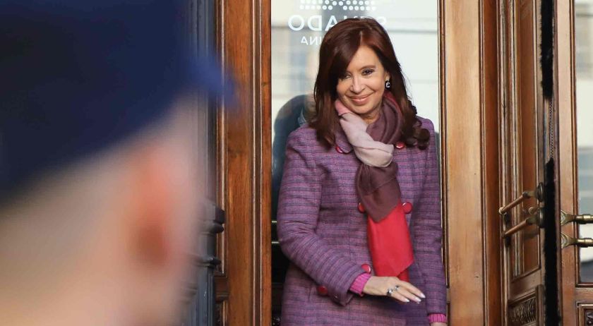 Antes De Asumir Cristina Kirchner Ser Indagada Por La Causa De Obra