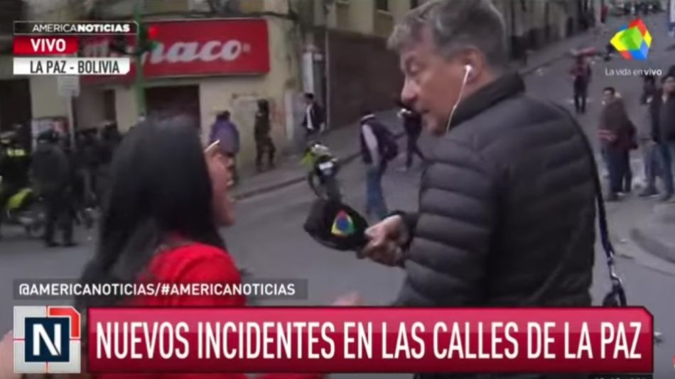 Manifestantes anti Evo Morales agredieron a Rolando Graña en Bolivia.