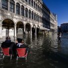 18 fotos de la mayor inundación de Venecia en los últimos 50 años