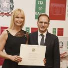 Valeria Mazza fue condecorada por la Embajada de Italia