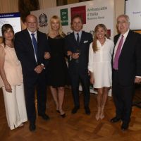 Valeria Mazza fue condecorada por la Embajada de Italia