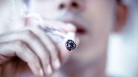 El tabaquismo es el causante de la mayoría de casos de EPOC.