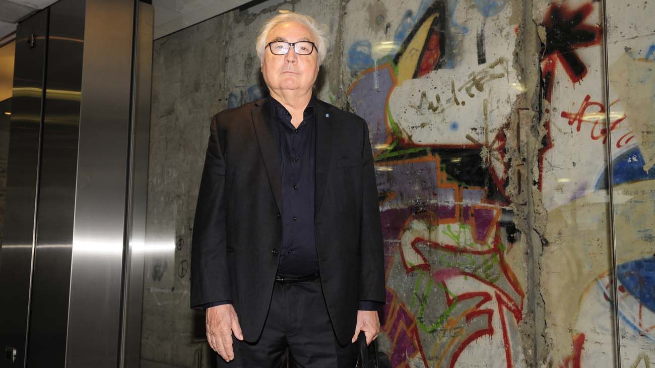 Manuel Castells, en la entrevista con Jorge Fontevecchia.