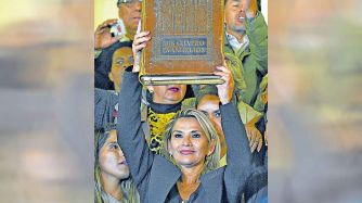 20191117_religioso_golpe_bolivia_apafp_g.jpg