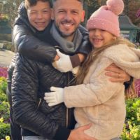 El álbum de fotos del viaje a Disneyland París de Eva Anderson y su familia