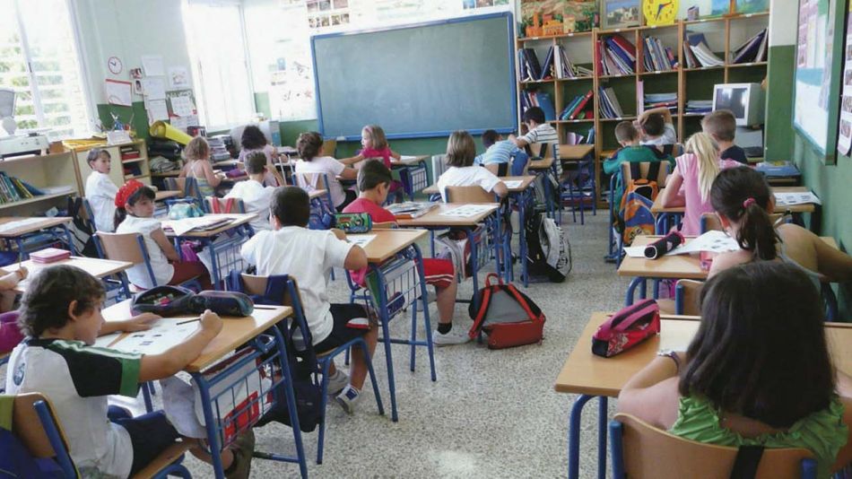 chicos de primaria en clases 20112019