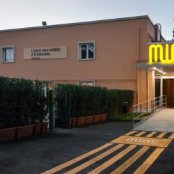 En la entrada a los estudio Cinecitta, ahora un museo dedicado a la historia del cine italiano, los visitantes se encuentran con una frase del gran Federico Fellini.