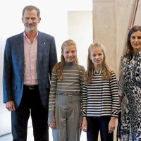 Los reyes de España y las diferencias entre sus hijas: Leonor rumbo al trono y Sofía, celosa